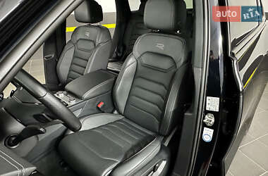 Внедорожник / Кроссовер Volkswagen Touareg 2022 в 