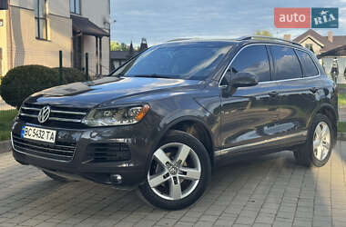Внедорожник / Кроссовер Volkswagen Touareg 2011 в Стрые