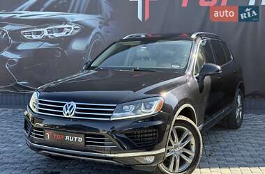 Позашляховик / Кросовер Volkswagen Touareg 2016 в Львові