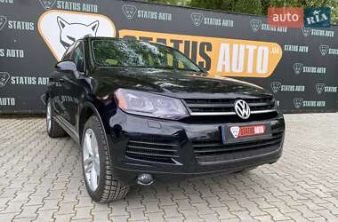 Позашляховик / Кросовер Volkswagen Touareg 2013 в Хмельницькому
