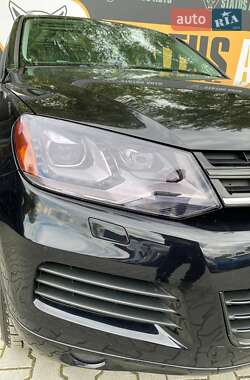 Внедорожник / Кроссовер Volkswagen Touareg 2013 в 