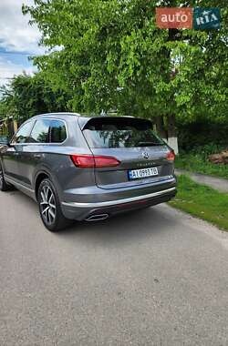Позашляховик / Кросовер Volkswagen Touareg 2023 в 