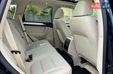 Внедорожник / Кроссовер Volkswagen Touareg 2016 в 
