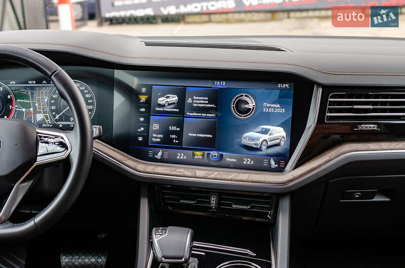 Внедорожник / Кроссовер Volkswagen Touareg 2021 в Киеве