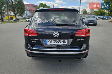 Внедорожник / Кроссовер Volkswagen Touareg 2015 в 