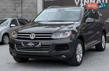 Внедорожник / Кроссовер Volkswagen Touareg 2011 в 