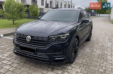 Внедорожник / Кроссовер Volkswagen Touareg 2018 в Луцке