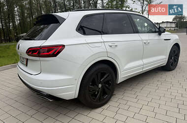 Внедорожник / Кроссовер Volkswagen Touareg 2022 в 