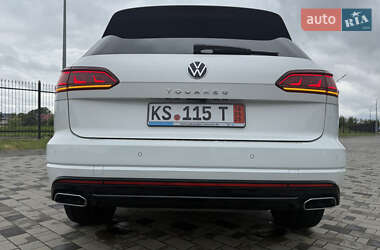 Внедорожник / Кроссовер Volkswagen Touareg 2022 в 