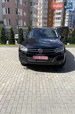Позашляховик / Кросовер Volkswagen Touareg 2013 в Львові