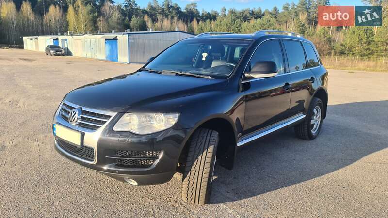 Внедорожник / Кроссовер Volkswagen Touareg 2008 в Киеве