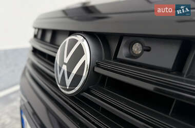 Внедорожник / Кроссовер Volkswagen Touareg 2022 в 