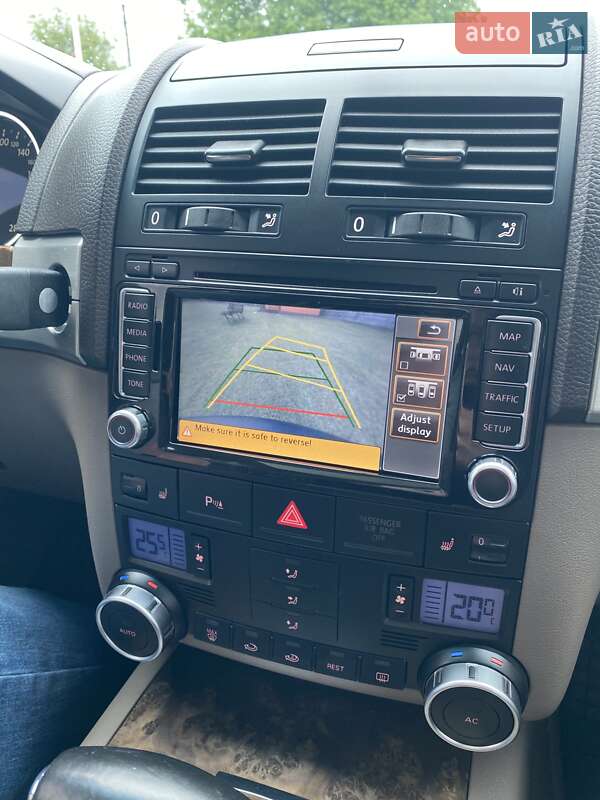 Внедорожник / Кроссовер Volkswagen Touareg 2009 в Фастове