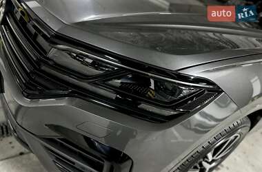 Внедорожник / Кроссовер Volkswagen Touareg 2021 в 