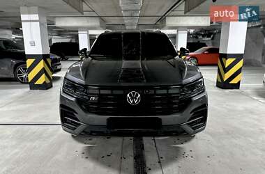 Внедорожник / Кроссовер Volkswagen Touareg 2021 в 