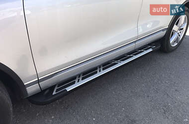 Внедорожник / Кроссовер Volkswagen Touareg 2012 в 
