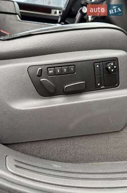 Позашляховик / Кросовер Volkswagen Touareg 2003 в 