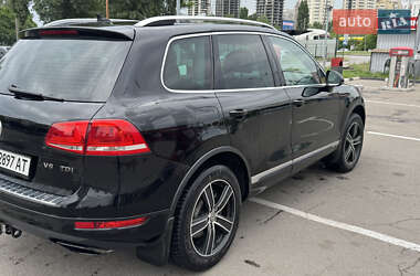 Внедорожник / Кроссовер Volkswagen Touareg 2013 в Киеве
