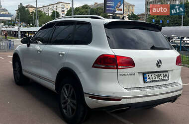 Внедорожник / Кроссовер Volkswagen Touareg 2015 в 