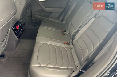 Позашляховик / Кросовер Volkswagen Touareg 2019 в 