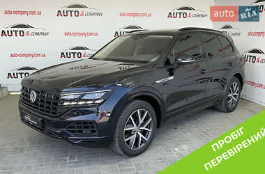 Позашляховик / Кросовер Volkswagen Touareg 2019 в 