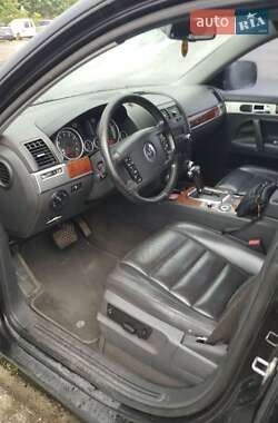 Позашляховик / Кросовер Volkswagen Touareg 2003 в 