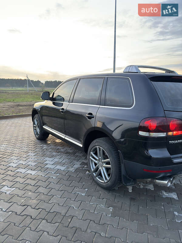 Внедорожник / Кроссовер Volkswagen Touareg 2008 в Луцке