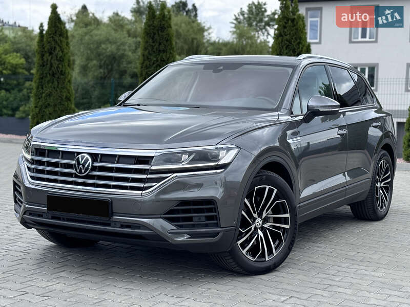 Позашляховик / Кросовер Volkswagen Touareg 2020 в 