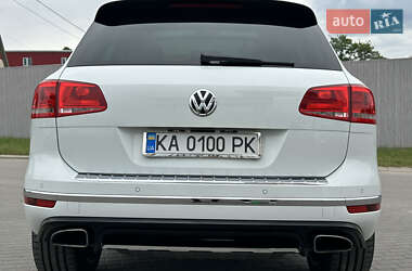 Позашляховик / Кросовер Volkswagen Touareg 2016 в 