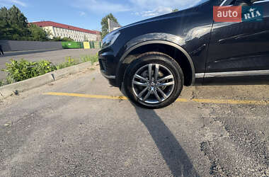 Позашляховик / Кросовер Volkswagen Touareg 2015 в 