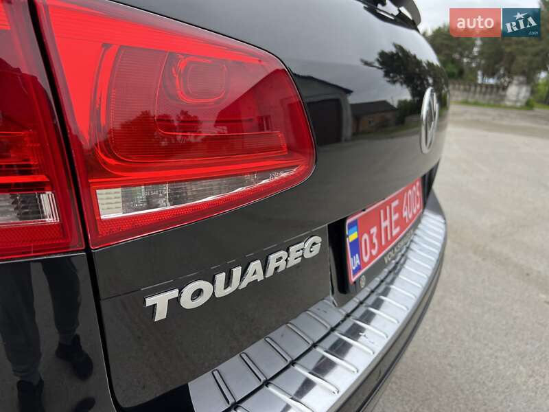 Внедорожник / Кроссовер Volkswagen Touareg 2011 в Радивилове