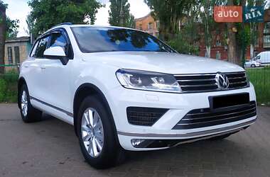 Позашляховик / Кросовер Volkswagen Touareg 2014 в Кривому Розі