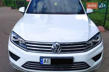 Внедорожник / Кроссовер Volkswagen Touareg 2014 в Кривом Роге