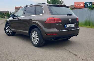 Позашляховик / Кросовер Volkswagen Touareg 2013 в 
