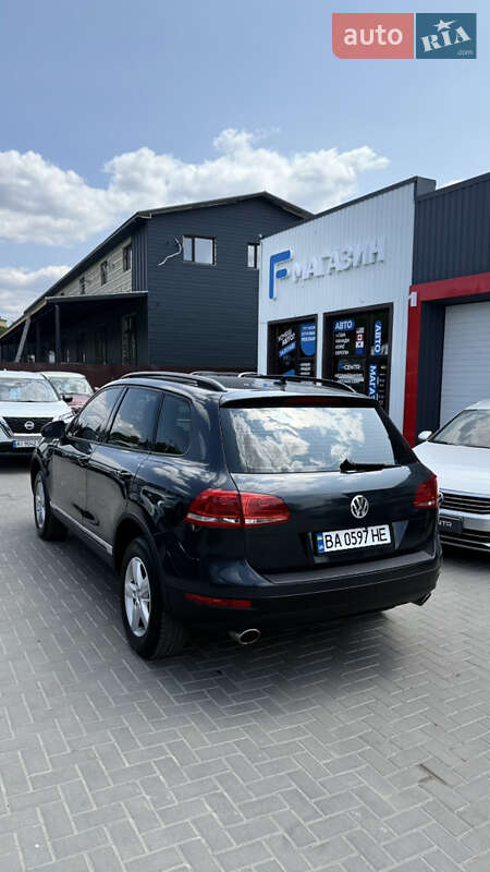 Позашляховик / Кросовер Volkswagen Touareg 2010 в Кропивницькому