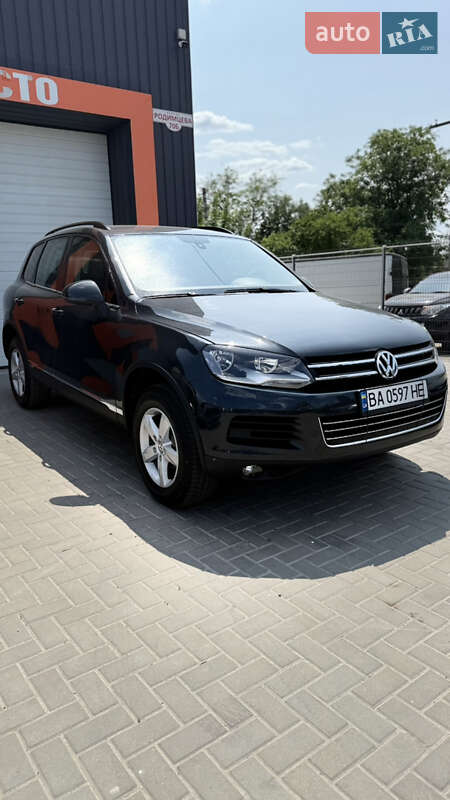 Позашляховик / Кросовер Volkswagen Touareg 2010 в Кропивницькому