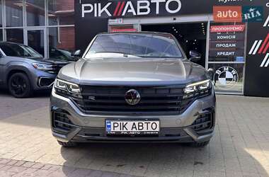 Внедорожник / Кроссовер Volkswagen Touareg 2021 в 
