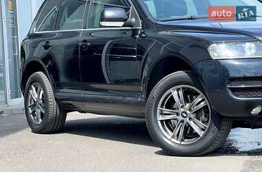 Внедорожник / Кроссовер Volkswagen Touareg 2006 в 