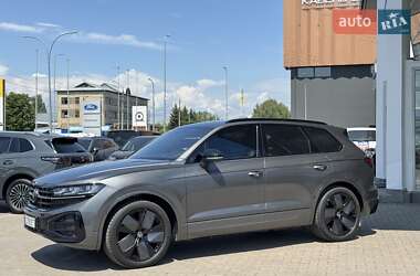 Внедорожник / Кроссовер Volkswagen Touareg 2023 в 