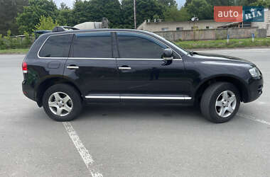 Позашляховик / Кросовер Volkswagen Touareg 2006 в Києві