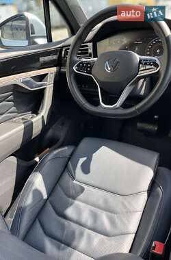Внедорожник / Кроссовер Volkswagen Touareg 2022 в 