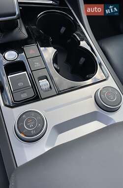Внедорожник / Кроссовер Volkswagen Touareg 2022 в 