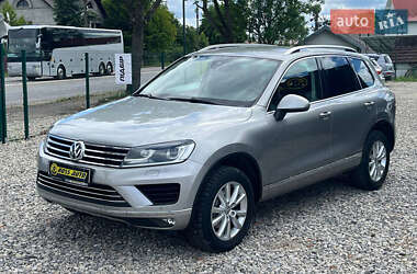 Внедорожник / Кроссовер Volkswagen Touareg 2017 в 