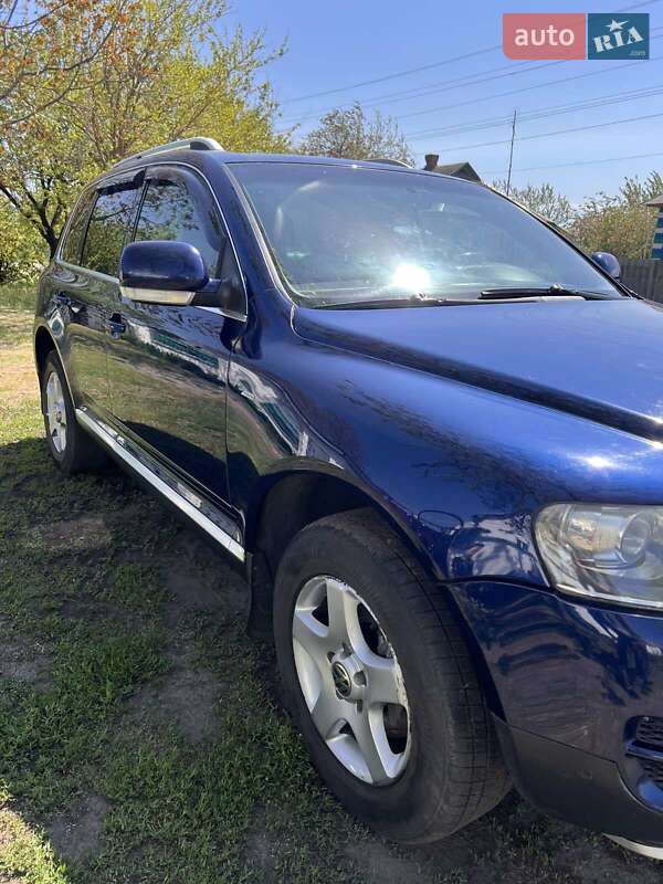 Позашляховик / Кросовер Volkswagen Touareg 2006 в Харкові