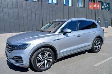 Внедорожник / Кроссовер Volkswagen Touareg 2020 в 