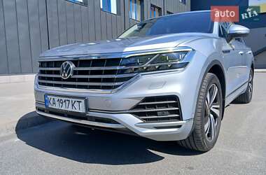 Внедорожник / Кроссовер Volkswagen Touareg 2020 в 