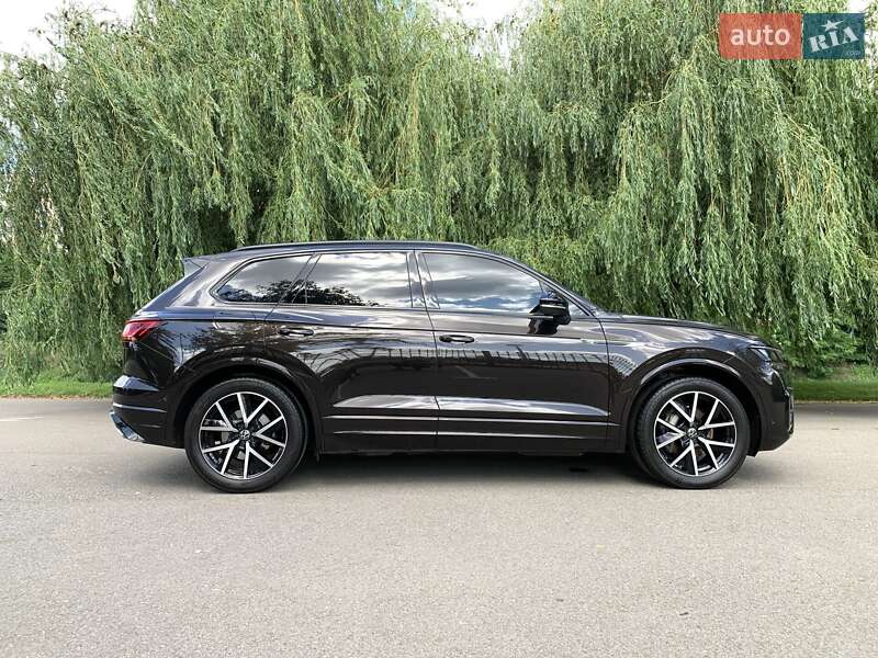Позашляховик / Кросовер Volkswagen Touareg 2023 в Кривому Розі