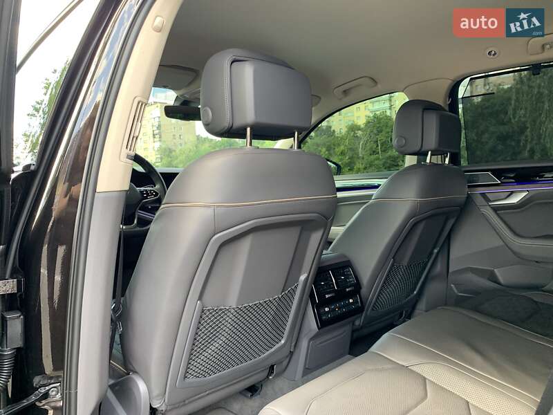 Позашляховик / Кросовер Volkswagen Touareg 2023 в Кривому Розі