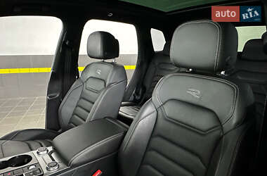 Позашляховик / Кросовер Volkswagen Touareg 2022 в 