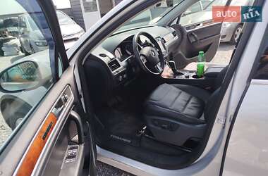 Внедорожник / Кроссовер Volkswagen Touareg 2013 в 